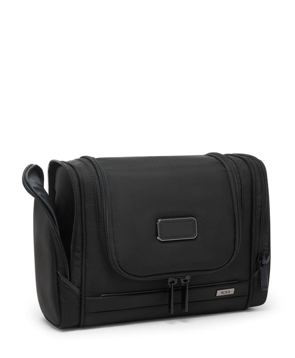 Tumi Alpha 4 Hanging Travel Kit