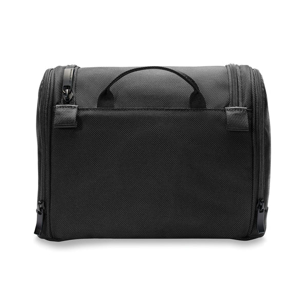 deluxe toiletry travel bag Briggs & Riley Baseline Deluxe Hangable Kit