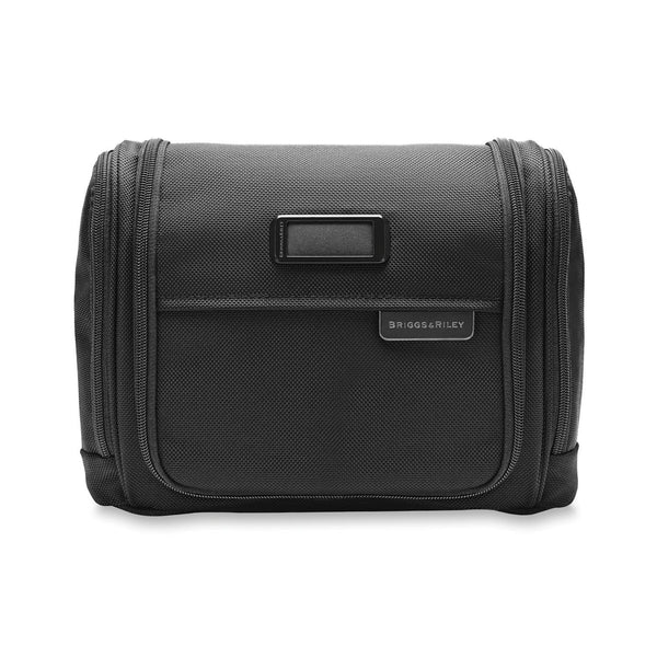 best hanging travel toiletry bag Briggs & Riley Baseline Deluxe Hangable Kit